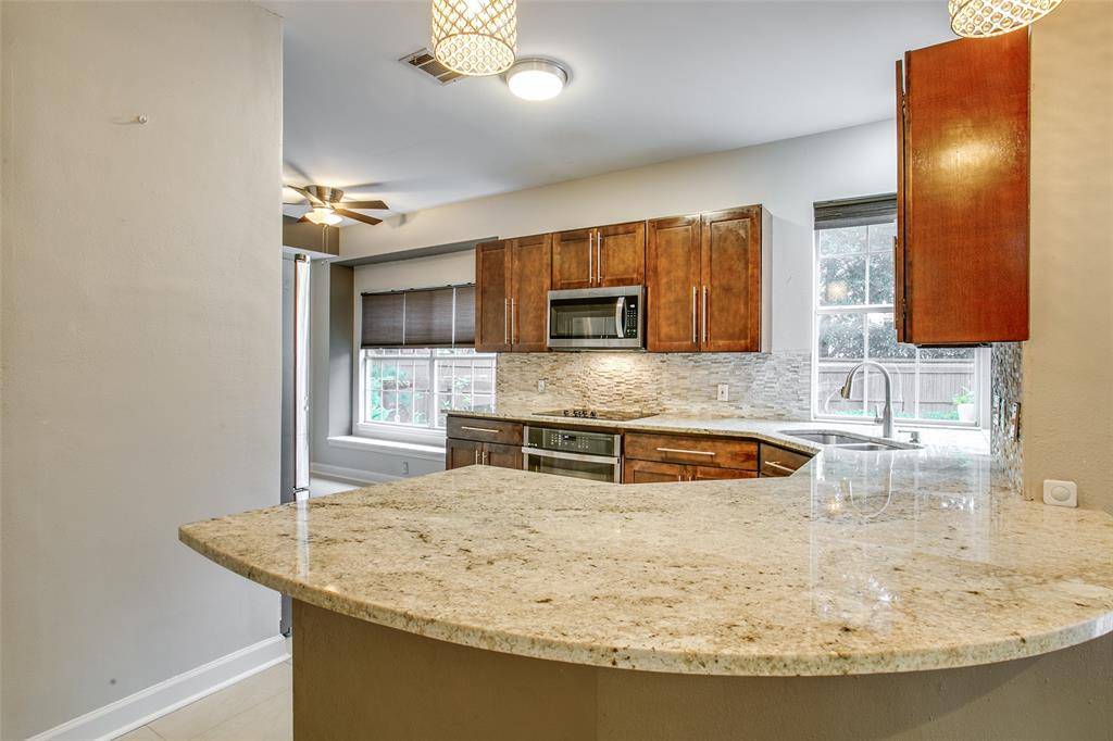 Irving, TX 75063,9350 Riverwalk Lane