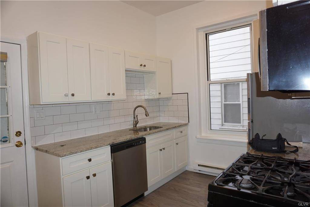 Bethlehem City, PA 18018,303 E Broad Street