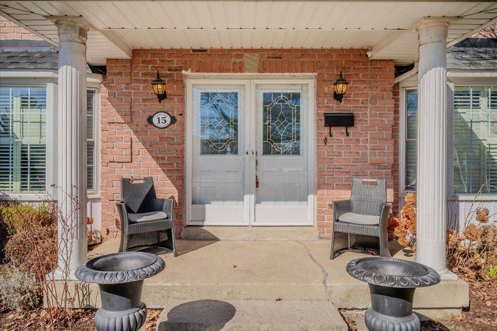 Hamilton, ON L9H 6S5,15 Lennard CRES