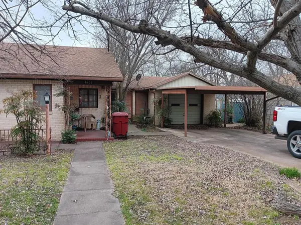 1606 N Woods Street,  Sherman,  TX 75092