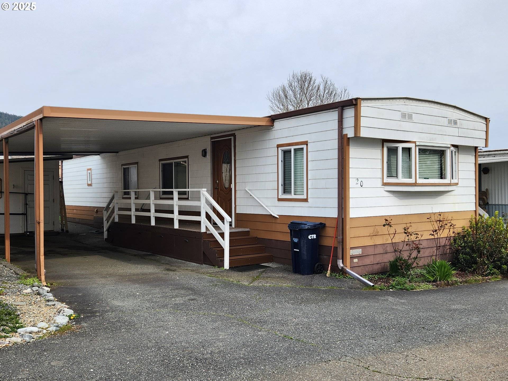 Brookings, OR 97415,98090 W BENHAM LN #20