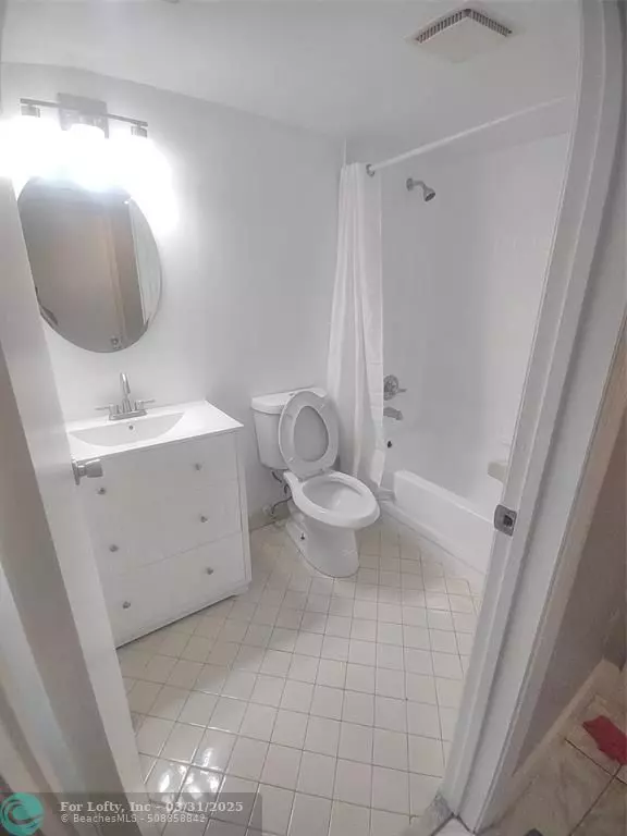 Coral Springs, FL 33071,8467 Shadow Ct #4-6