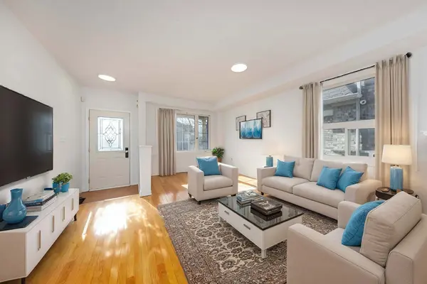 Aurora, ON L4G 7X4,315 Conover AVE