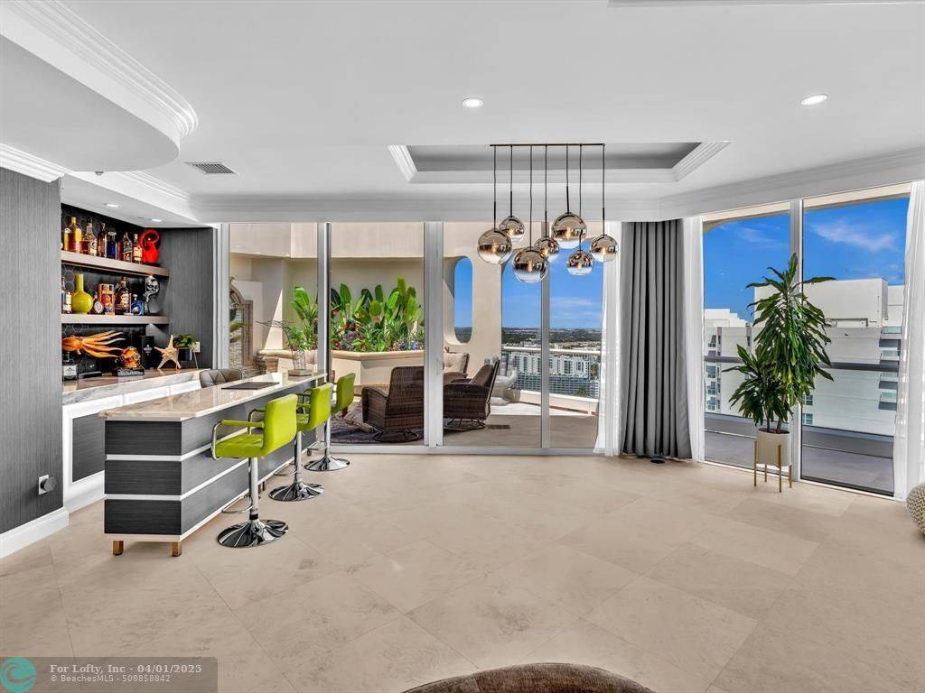 Aventura, FL 33160,7000 Island Blvd  #PH-06