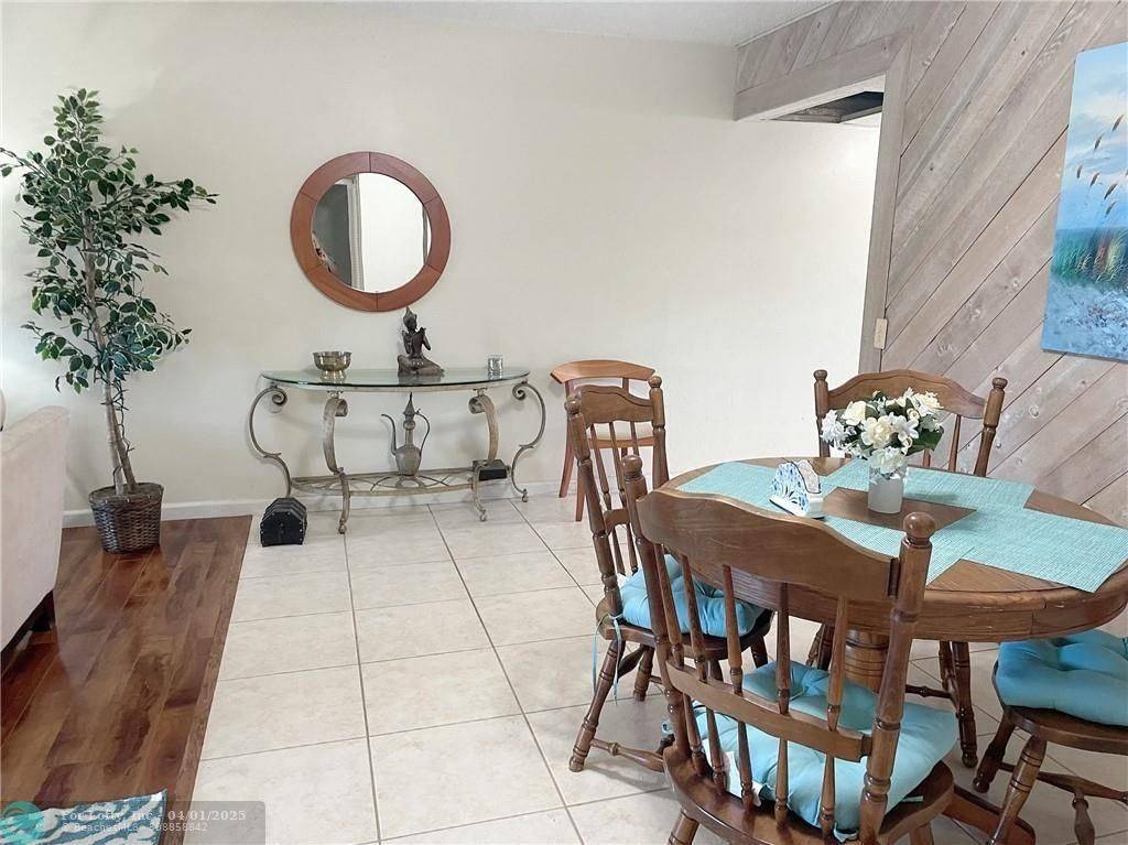 Pompano Beach, FL 33069,3000 N Palm Aire Dr  #102