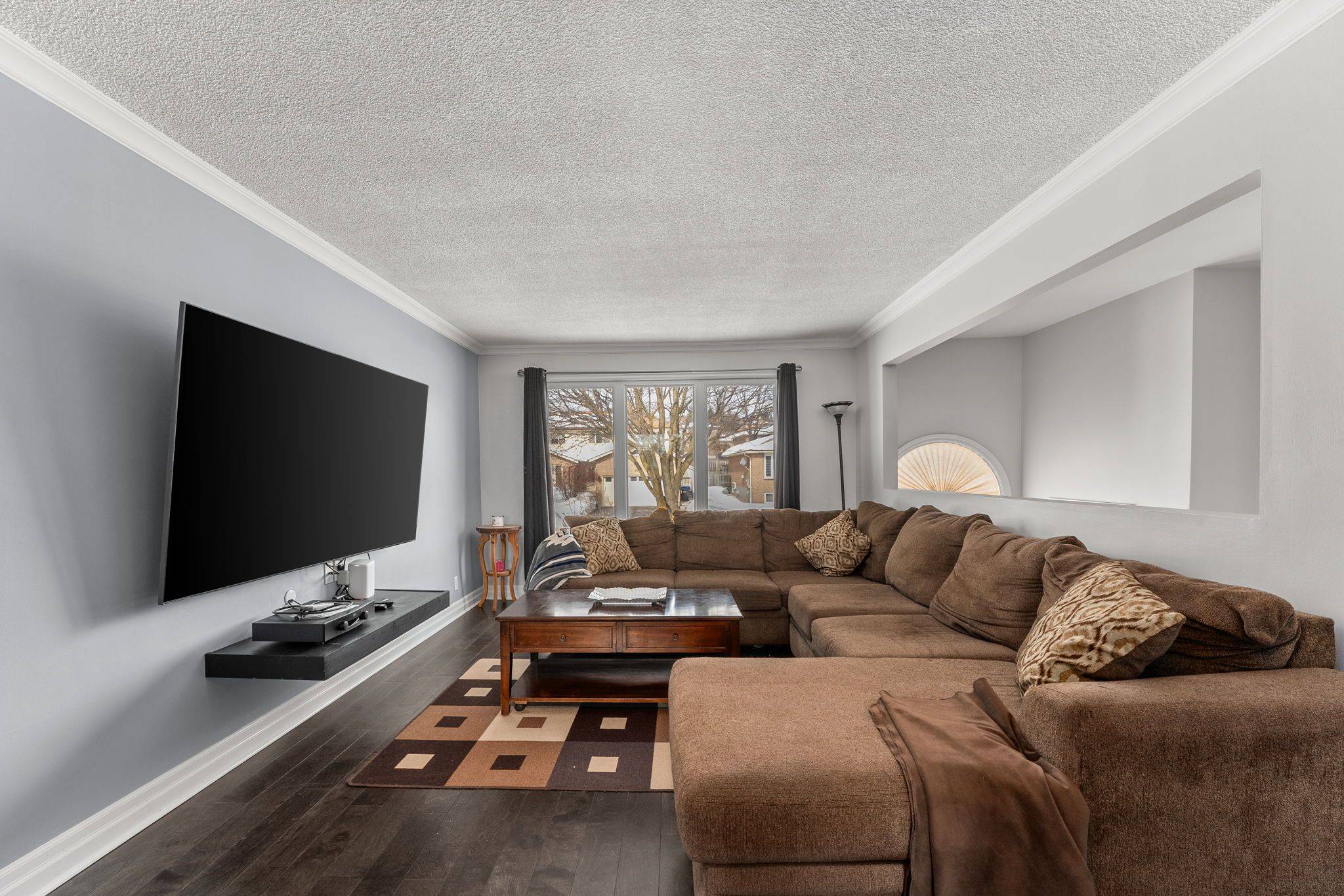 Bradford West Gwillimbury, ON L3Z 2N6,107 Imperial CRES