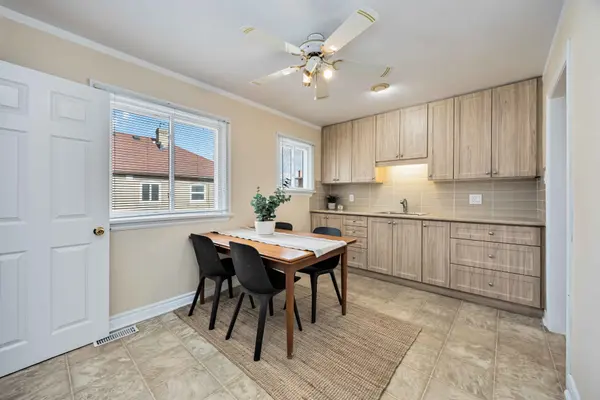 Toronto W10, ON M9W 1V3,9 Densmore AVE