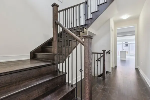 Erin, ON N0B 1T0,51 Henshaw DR