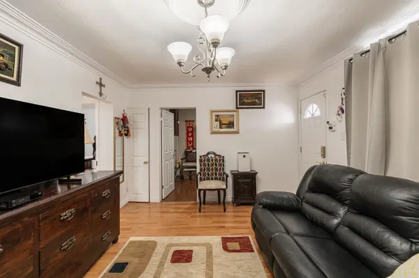 St. Catharines, ON L2M 5L3,4 Homewood AVE