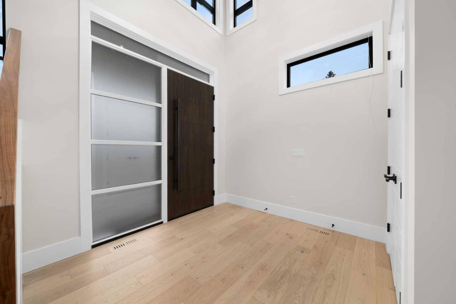 Calgary, AB T2S 1L2,646 Crescent BLVD Southwest