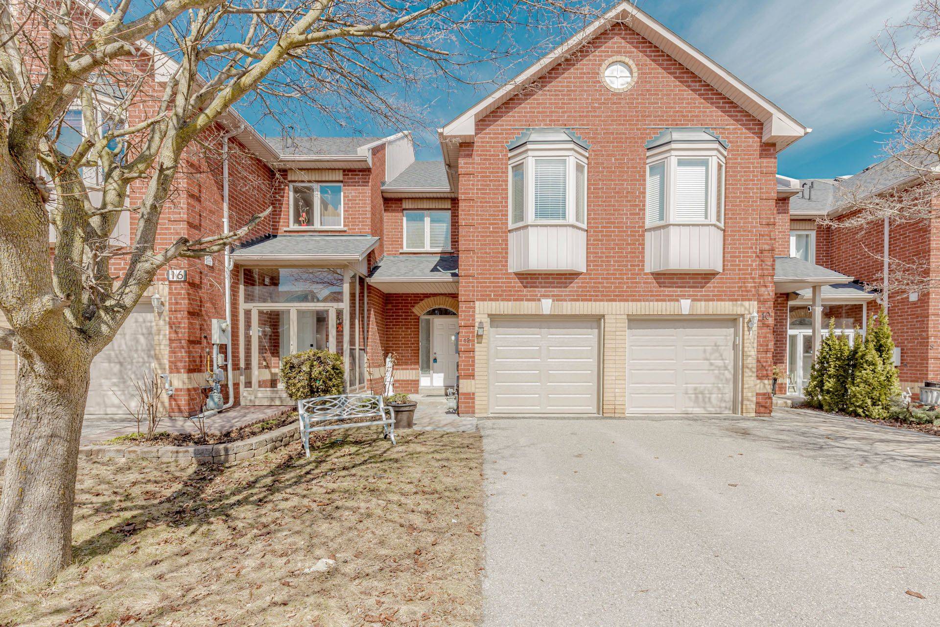 Richmond Hill, ON L4C 0A8,12 Pairash AVE