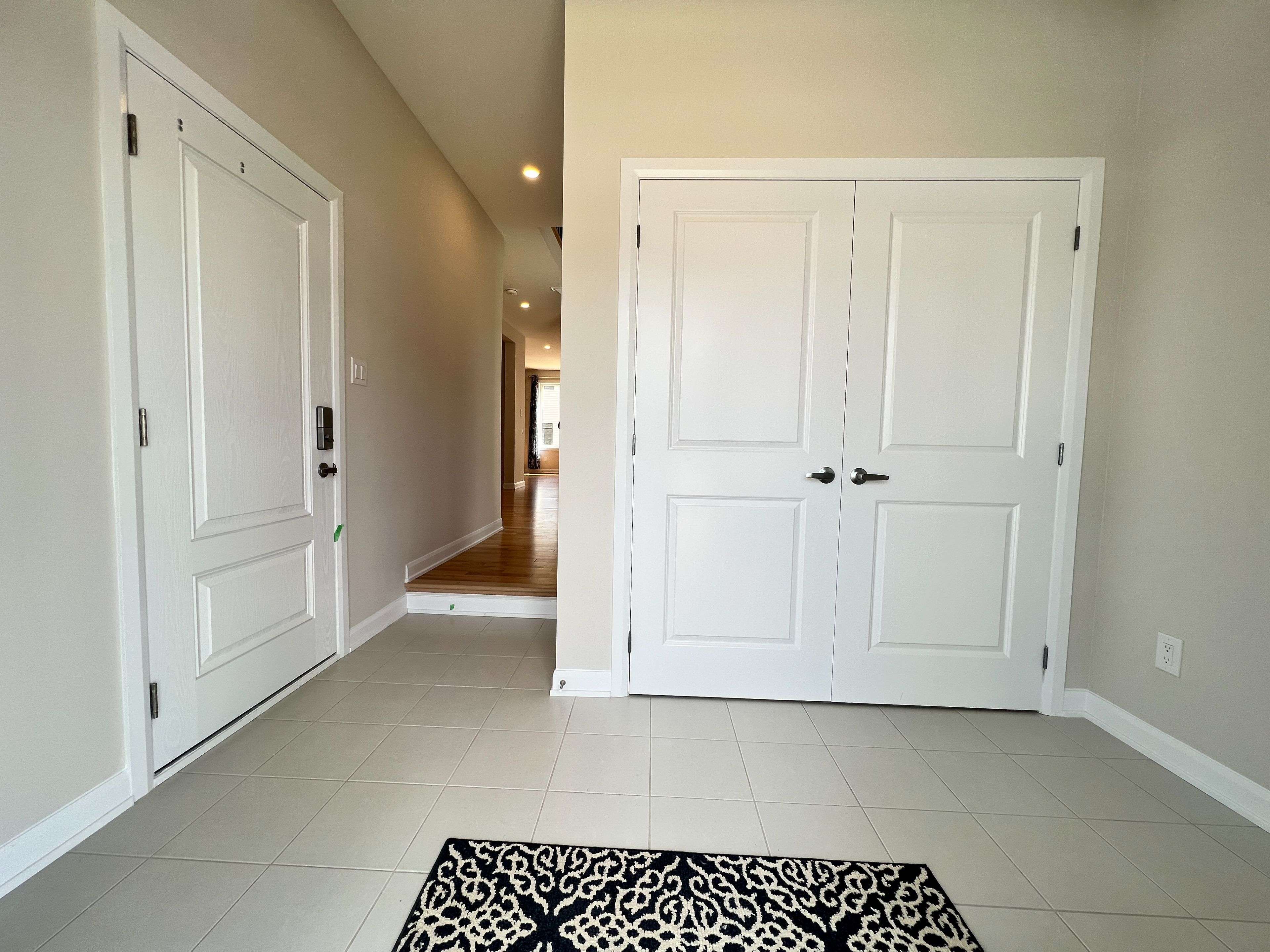 Barrhaven, ON K2J 7C3,855 CAPPAMORE DR