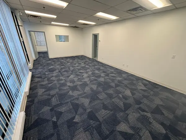 Mississauga, ON L5T 2C2,6665 Tomken RD #15