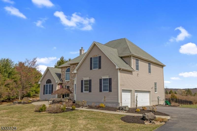 Washington Twp., NJ 07853,2 Samantha Ln