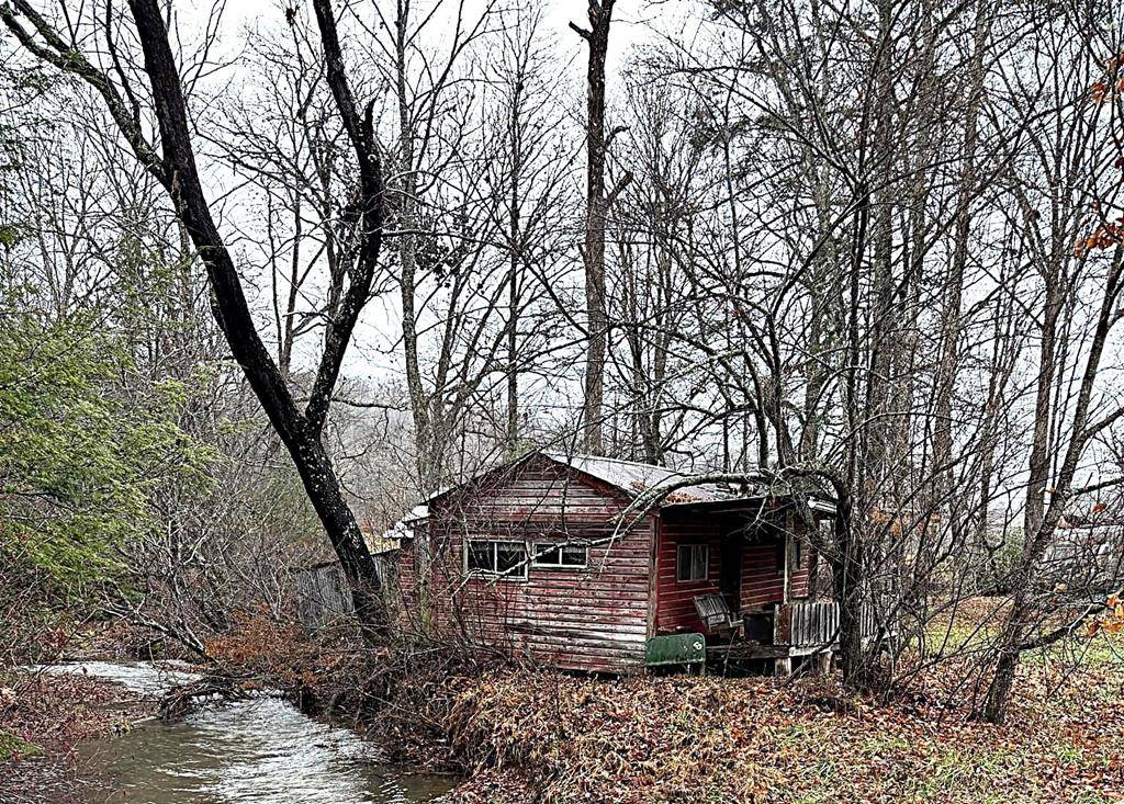 5351 Poor Valley Road, Ceres, VA 24381
