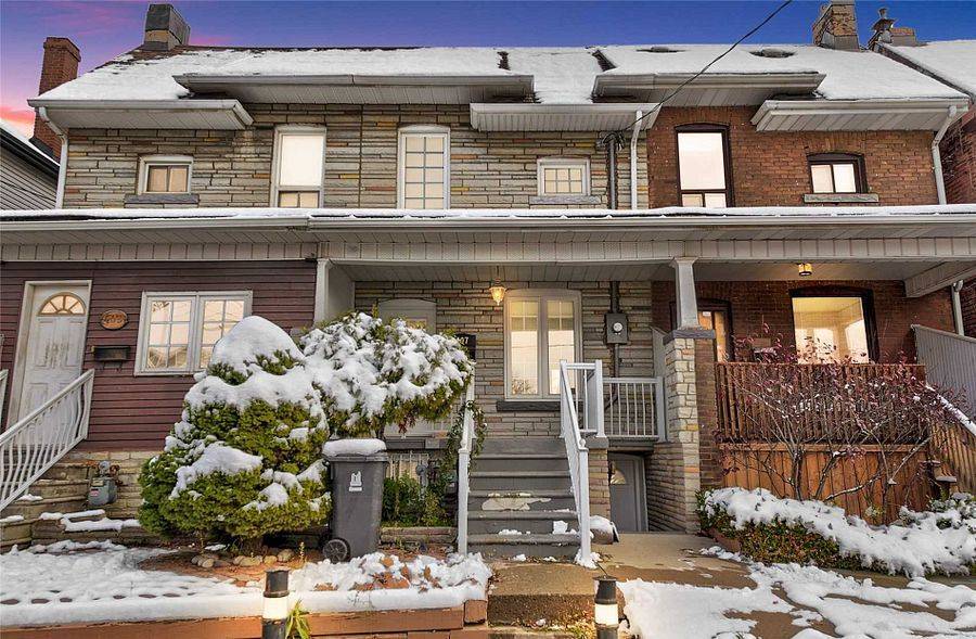 407 Symington AVE #Lower, Toronto W03, ON M6N 2W4