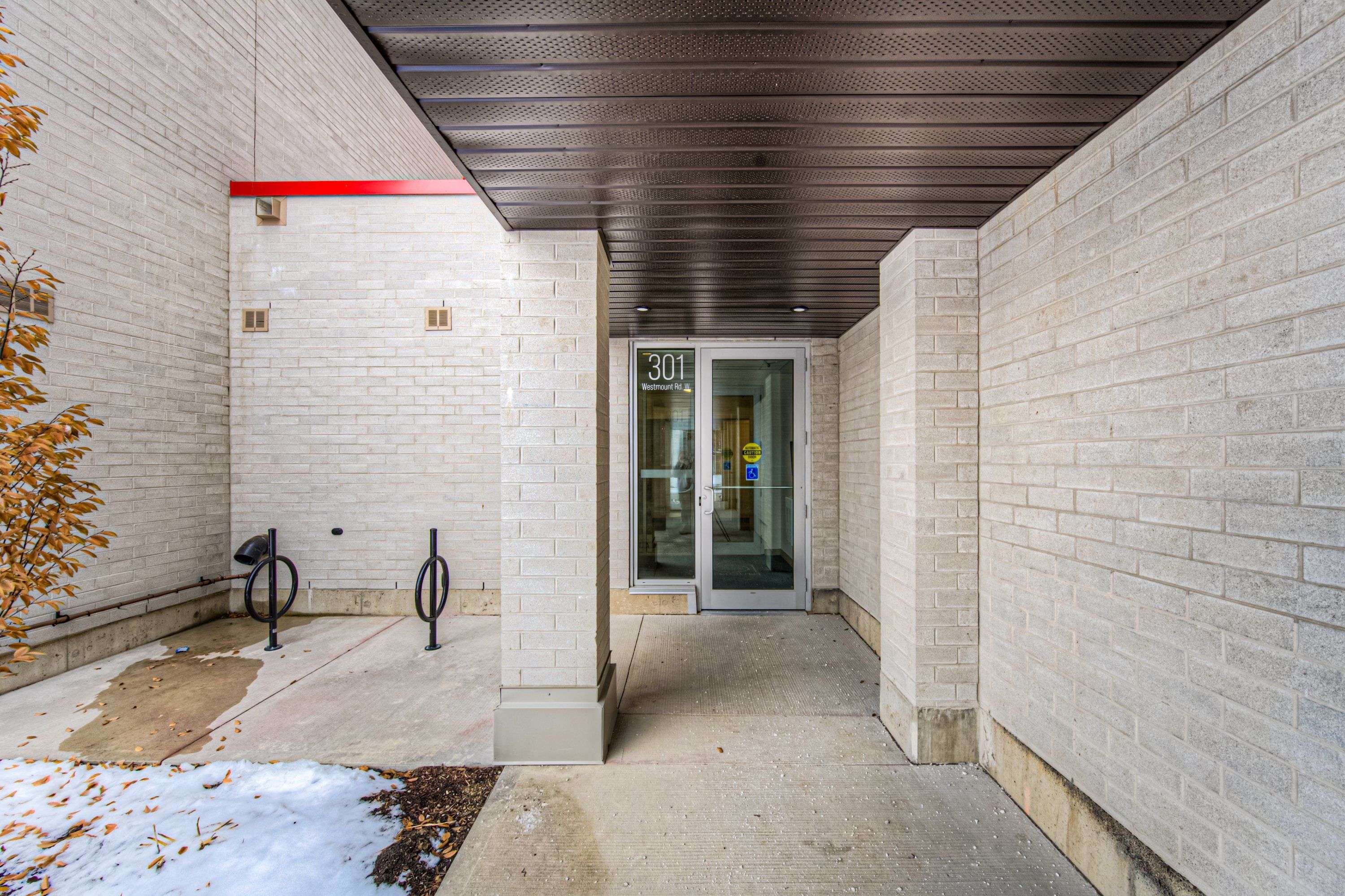 Kitchener, ON N2M 5M9,301 Westmount RD #203