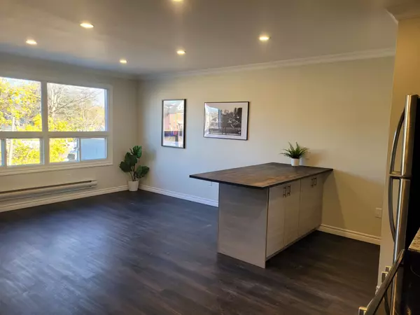 136 King ST #8, Clarington, ON L1C 1N7