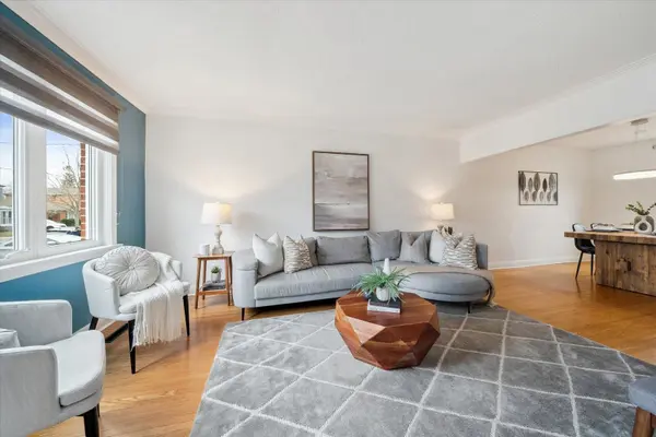 Toronto E04, ON M1K 1Y6,17 Marsh RD