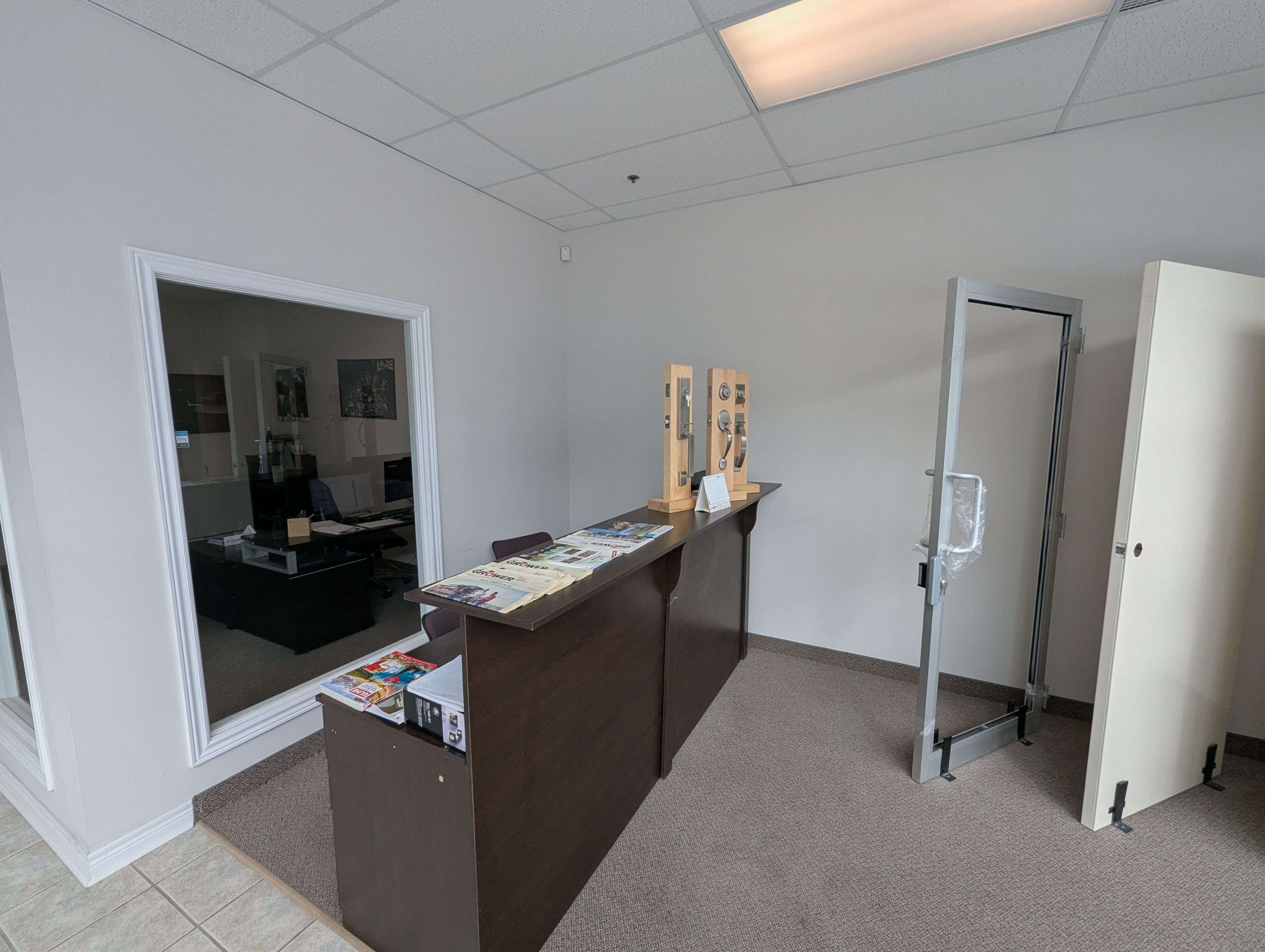 Barrie, ON L4N 9P6,570 Bryne DR #Unit E