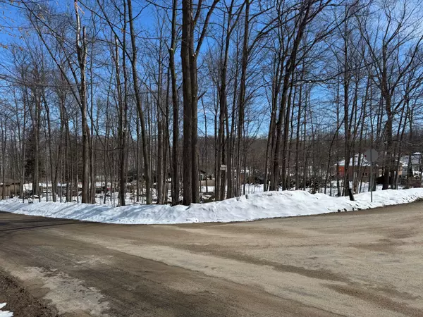 85 Polish AVE, Penetanguishene, ON L9M 1W8