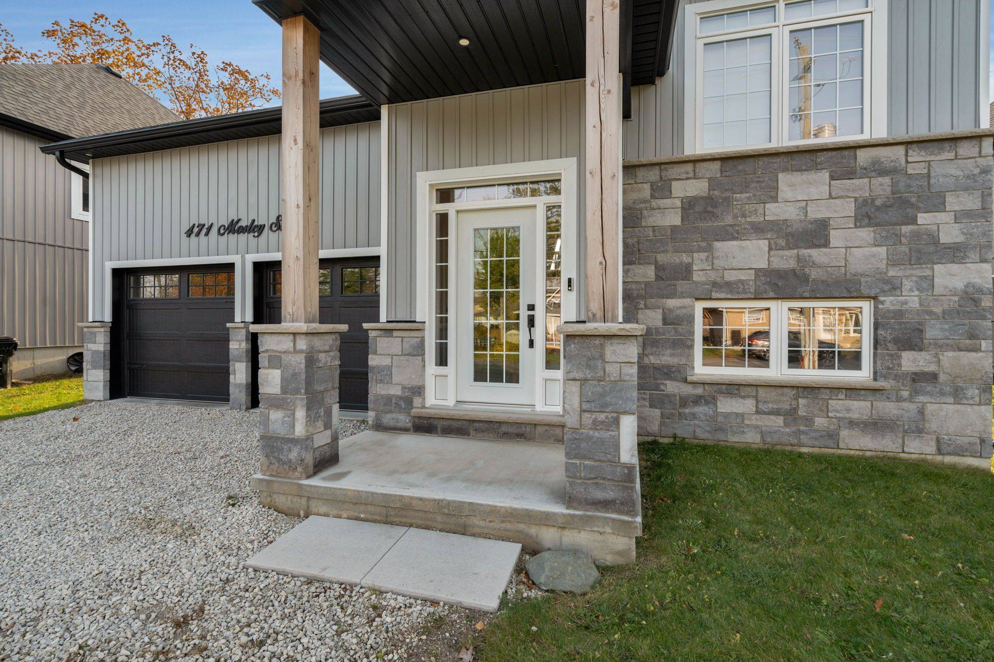 Wasaga Beach, ON L9Z 2K1,471 Mosley ST