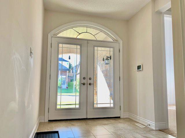 Orillia, ON L3V 7X1,3139 Monarch DR