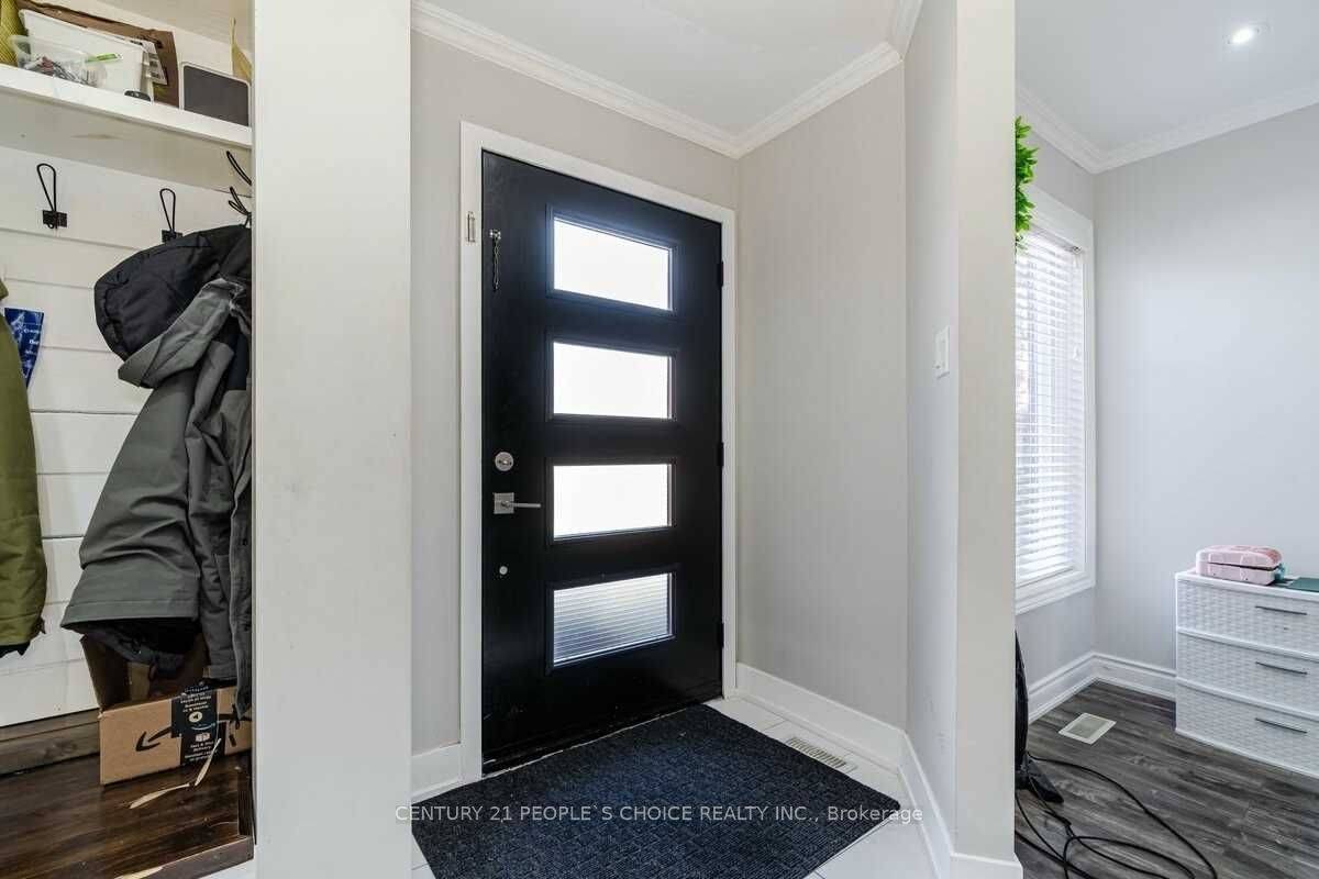 Brampton, ON L6X 4K2,69 Cedarwood CRES