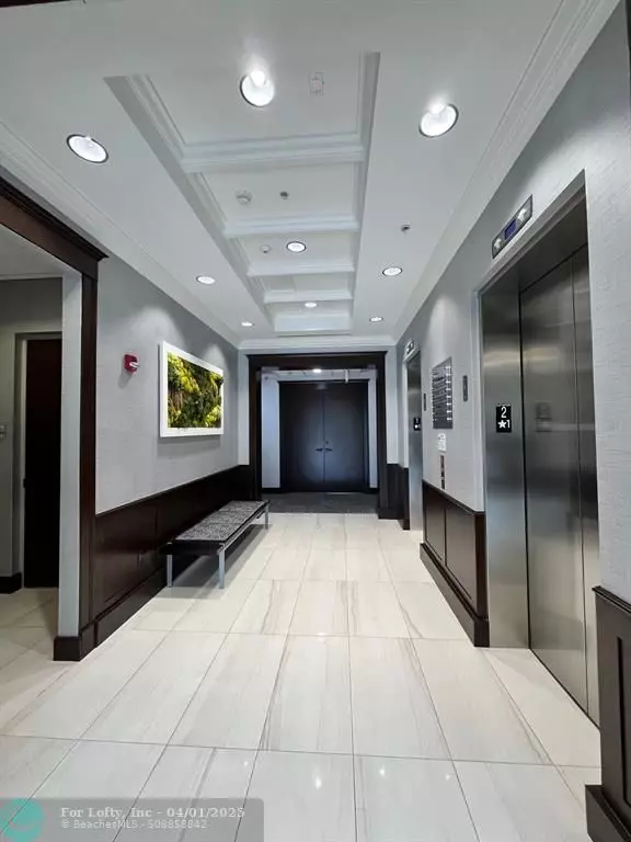 3507 Kyoto Gardens Dr #310, Palm Beach Gardens, FL 33410