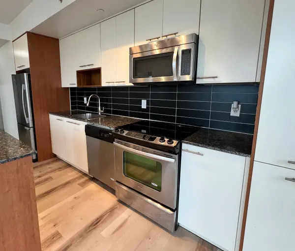 5 Valhalla Inn RD #3108, Toronto W08, ON M9B 1S9