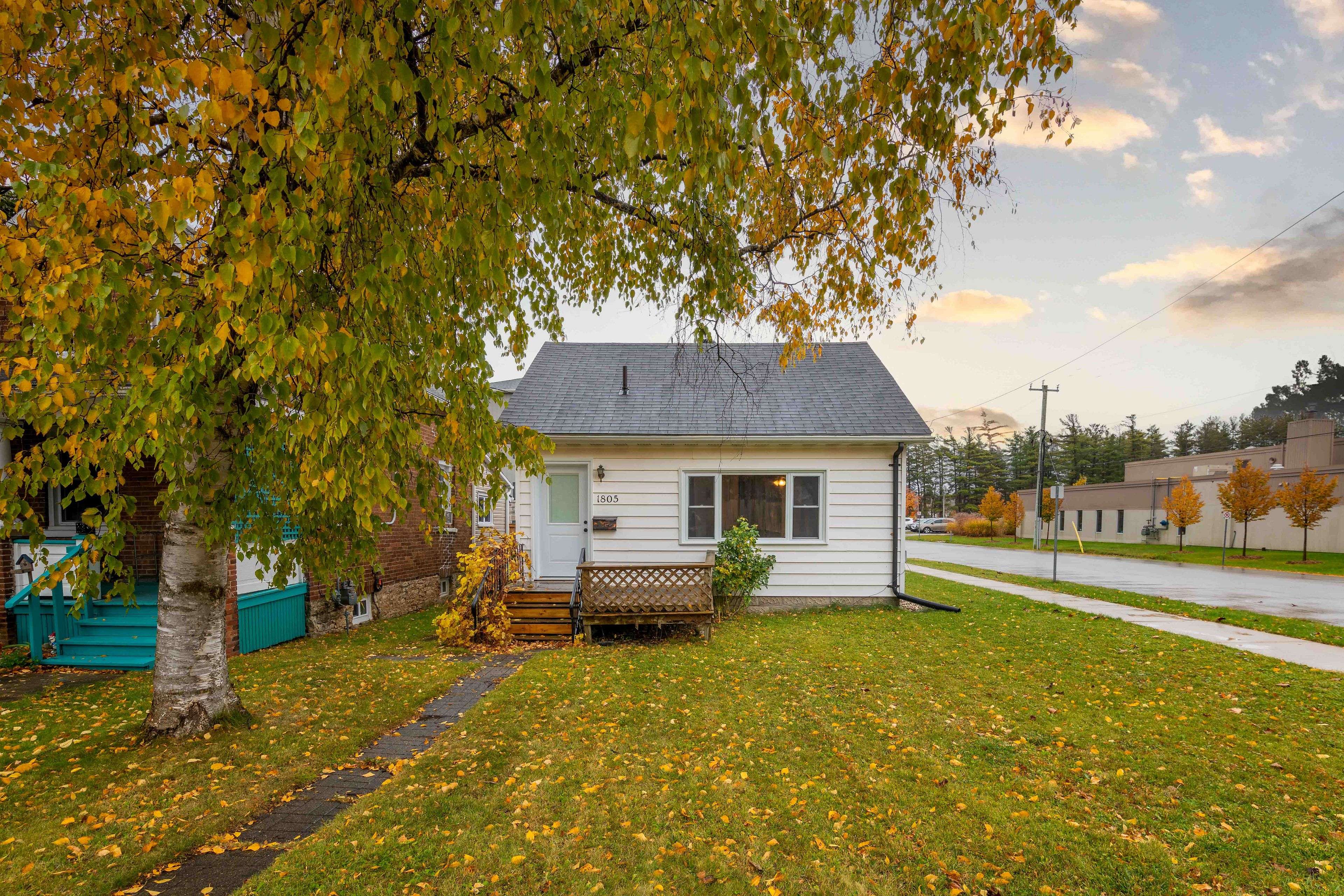 1805 3rd AVE W, Owen Sound, ON N4K 4R7