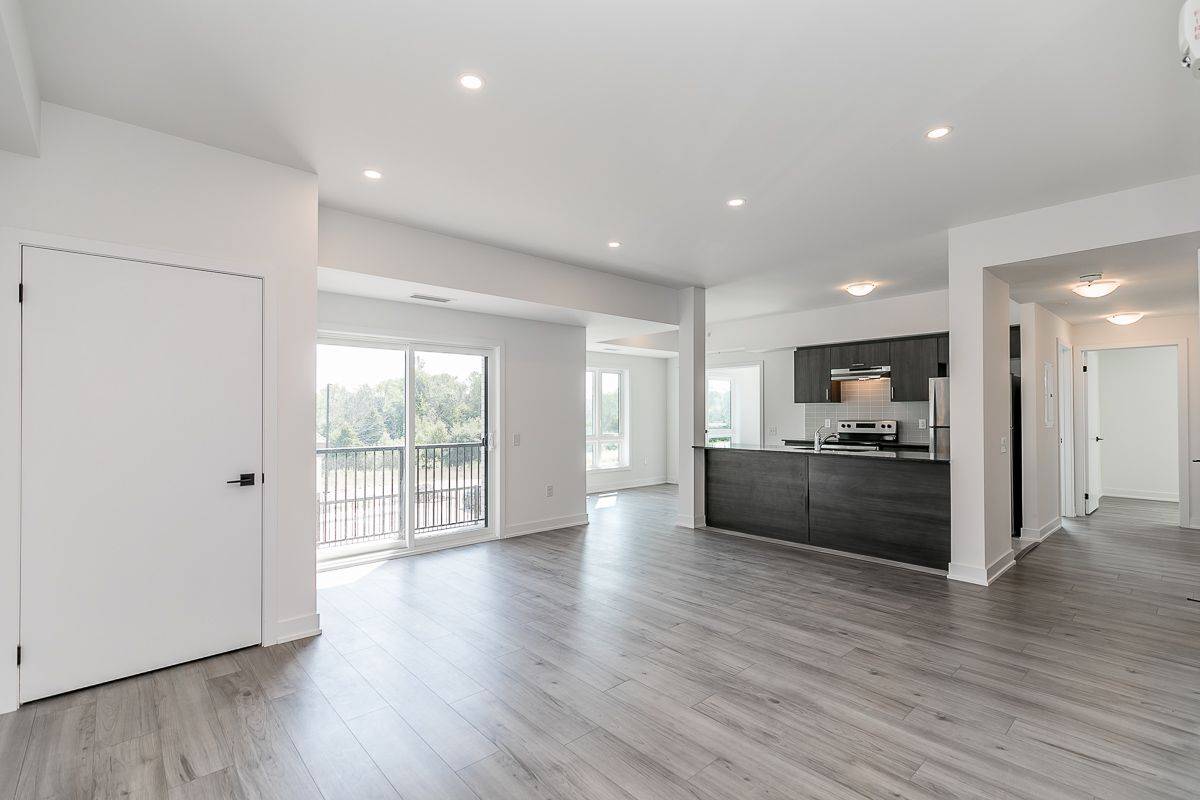 Barrie, ON L9J 0J9,8 Culinary LN #101