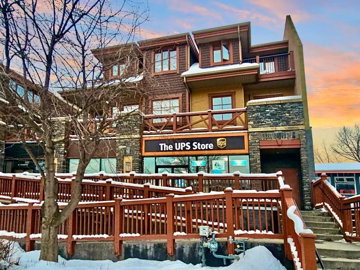 Canmore, AB T3H 3C4,743 Railway AVE #104