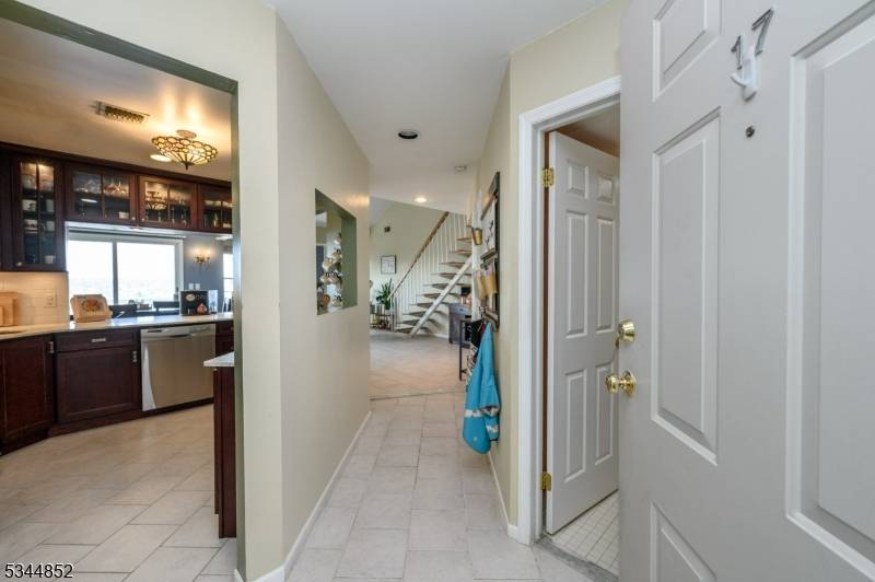 Paterson City, NJ 07501,17 Crystal Ln