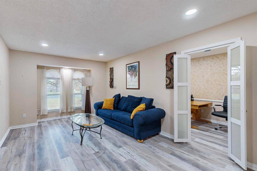 Duncanville, TX 75116,623 Middale Road