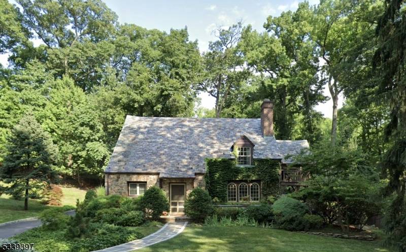 1025 Sleepy Hollow Ln, Plainfield City, NJ 07060