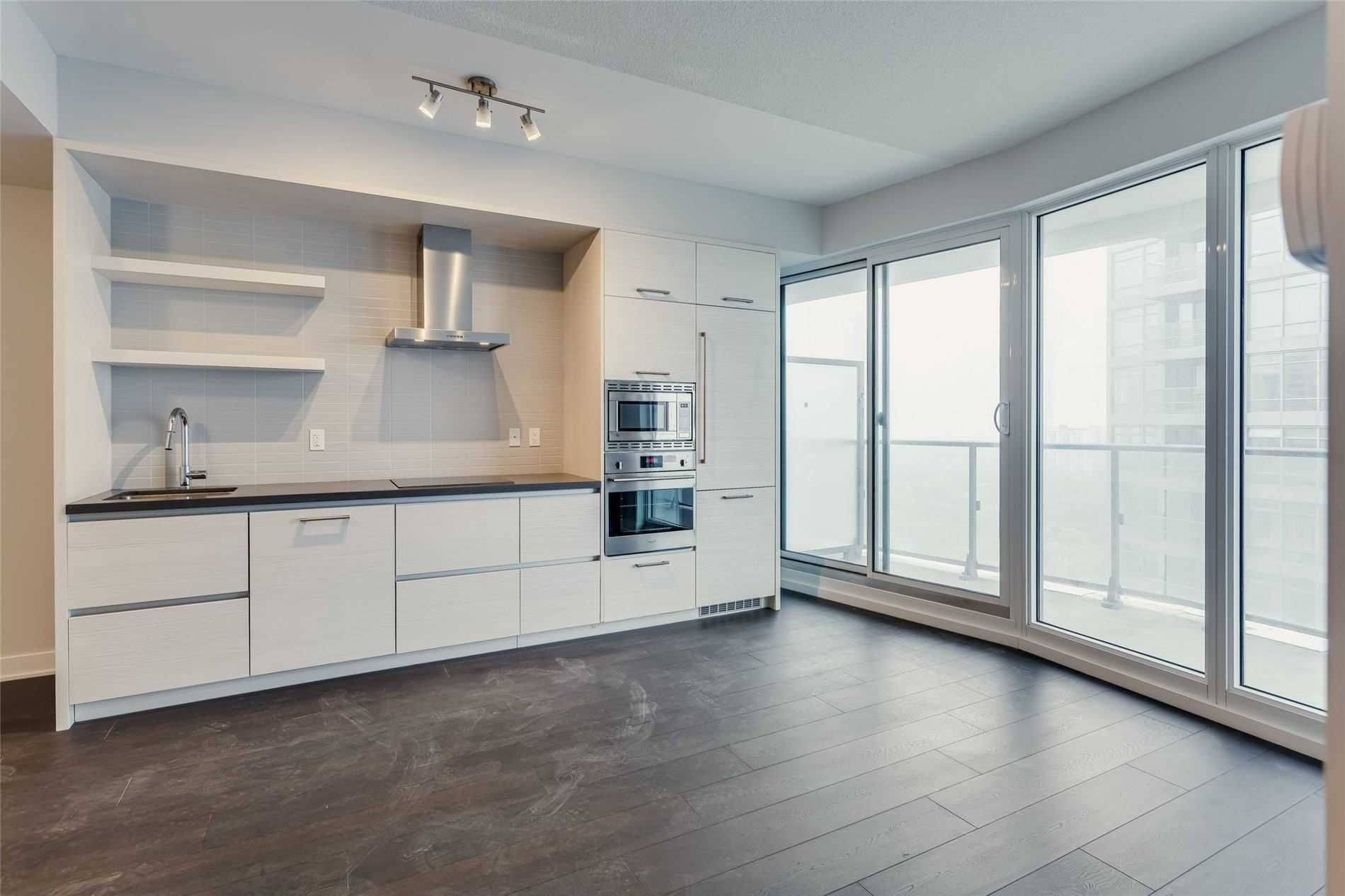 Toronto C10, ON M4S 2B4,2221 Yonge ST #4605