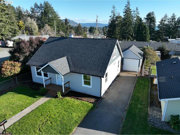 Brookings, OR 97415,433 PINE ST