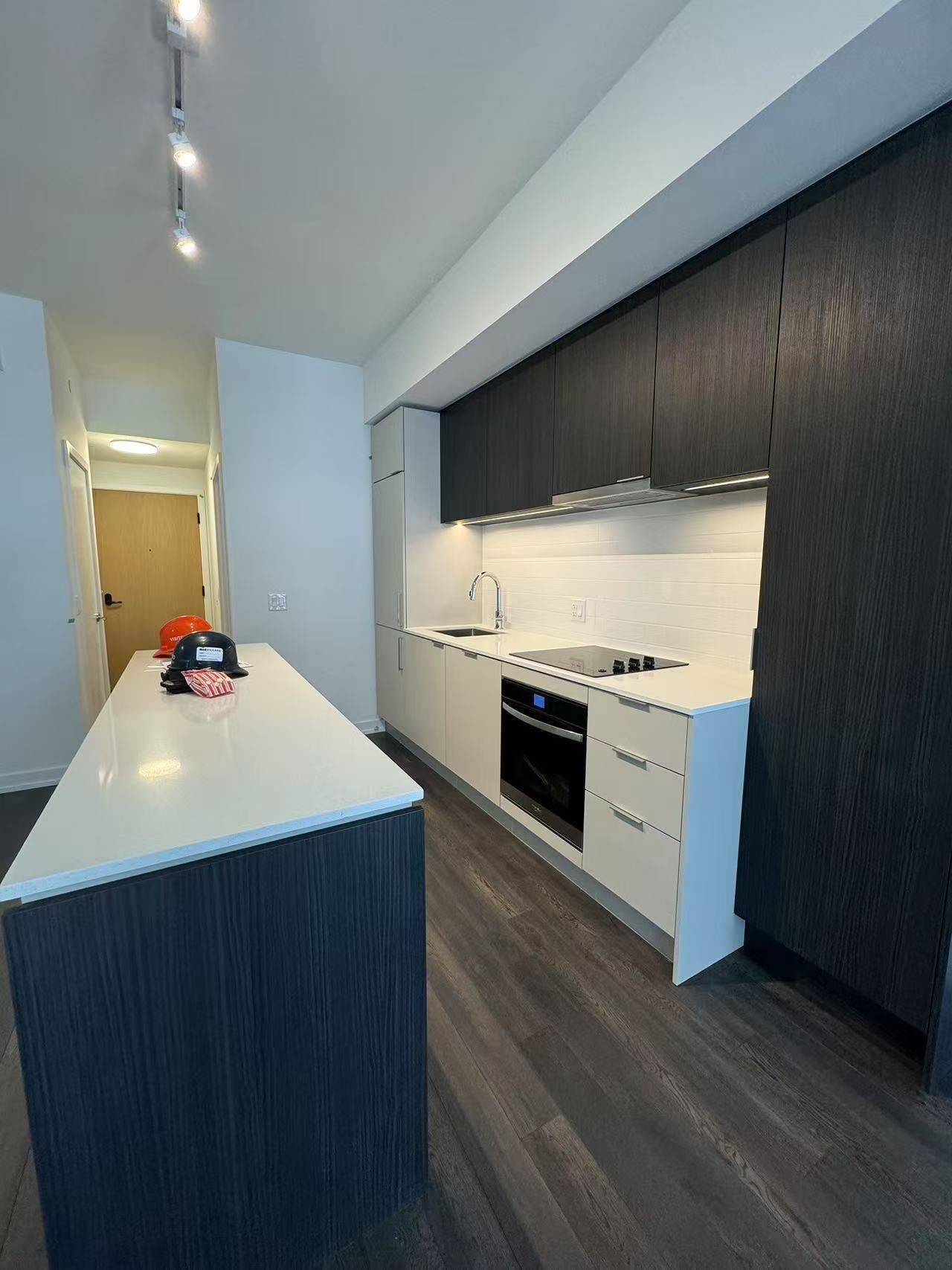 Toronto C08, ON M5C 2G3,89 Church ST #306
