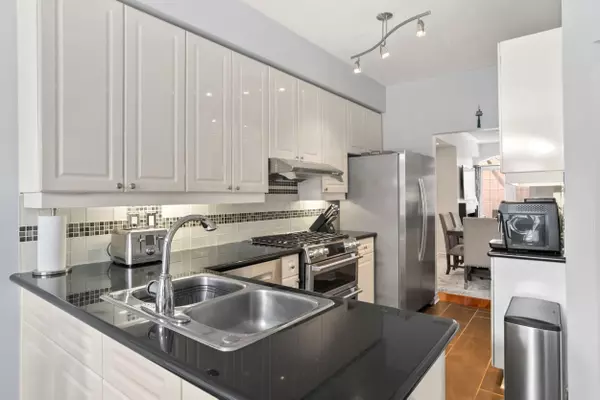 Richmond Hill, ON L4C 0J7,38 Hunt AVE #Unit 10