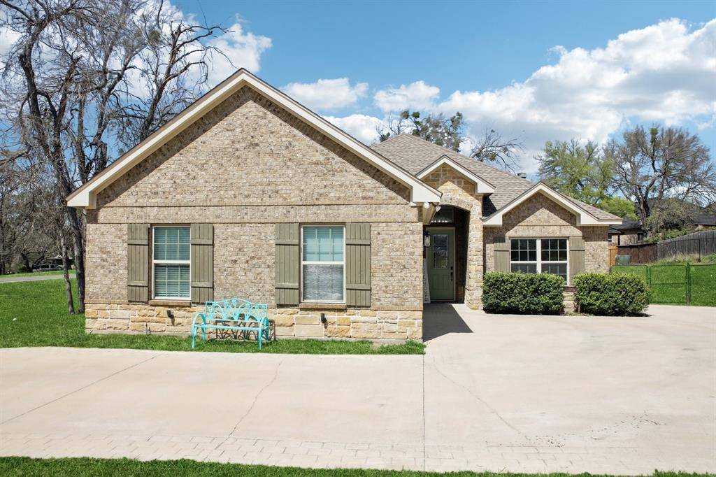 Granbury, TX 76049,6500 Arcola Court