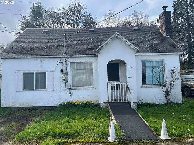 718 SE WASHINGTON ST, Willamina, OR 97396