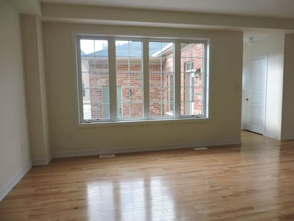 Vaughan, ON L4H 3Z3,278 Barons ST