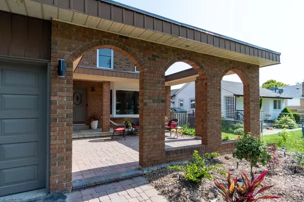 Toronto E10, ON M1C 1T5,124 Bathgate DR