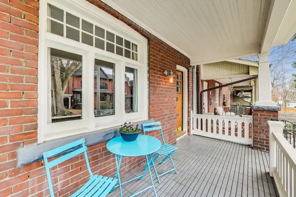 Toronto E01, ON M4M 2X4,55 Brooklyn AVE