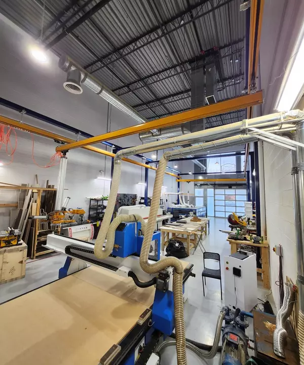 Burlington, ON L7T 0C5,1162 King RD #2