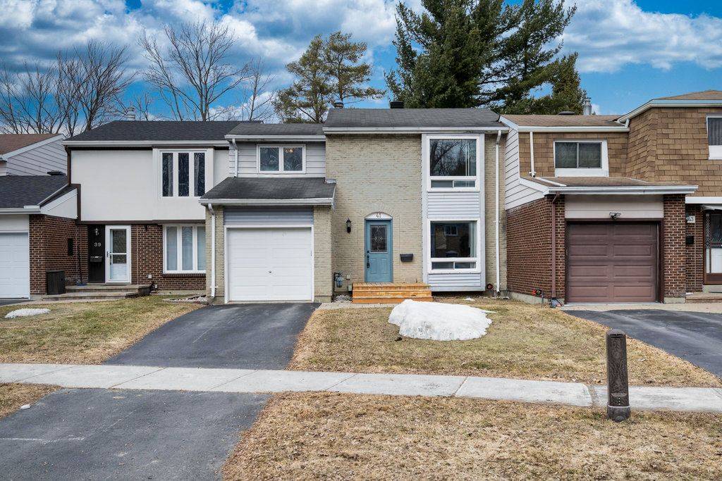 41 Glen Park DR, Blackburn Hamlet, ON K1B 3Y9