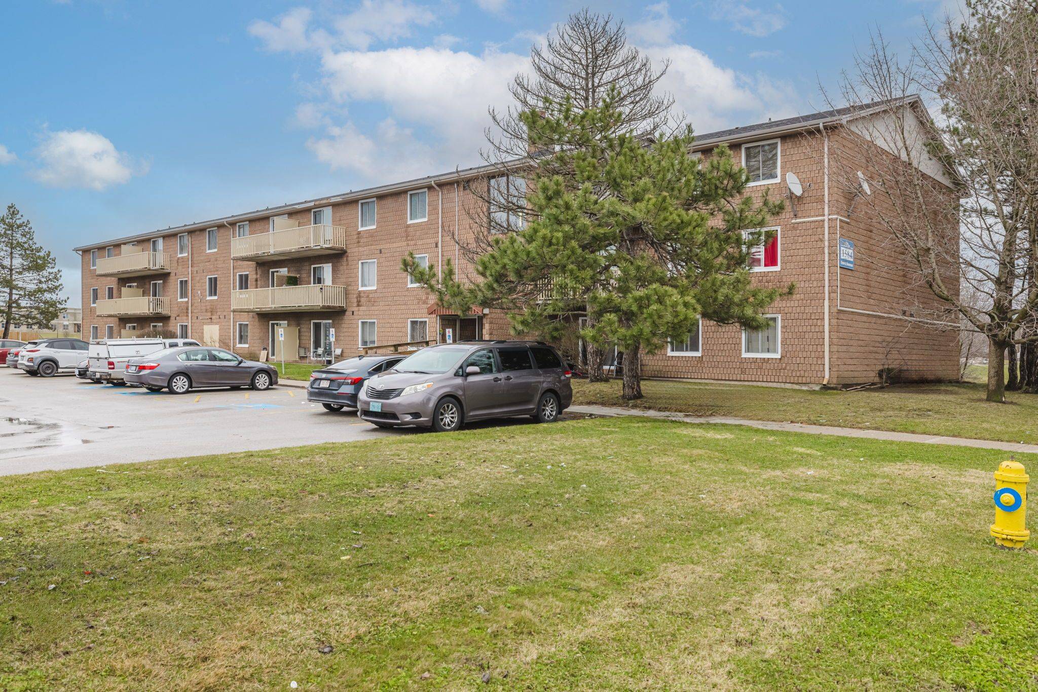 1584 Ernest AVE #304, London South, ON N6E 1X9