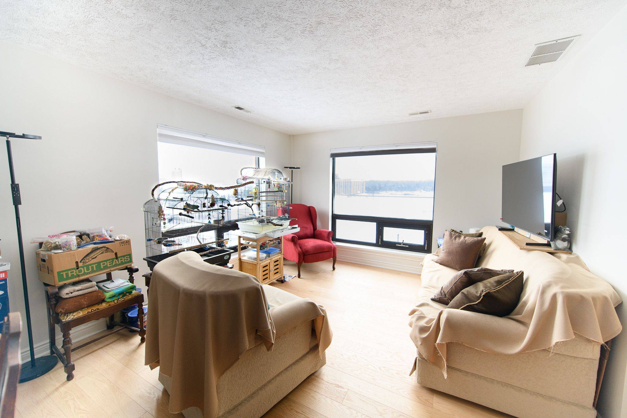Owen Sound, ON N4K 6V4,1717 2nd AVE E #601