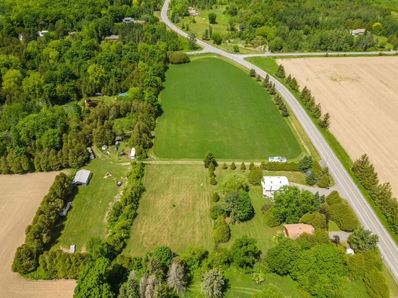 4020 4th Line RD, South Glengarry, ON K0C 1Z0